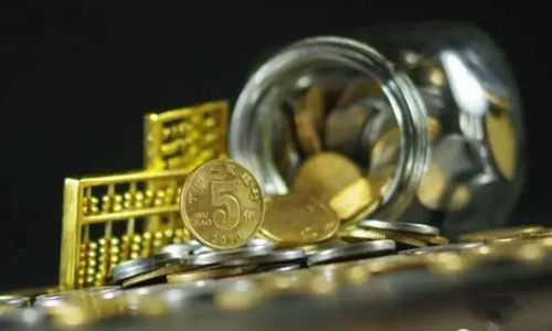 美联储货币政策面临多重困扰